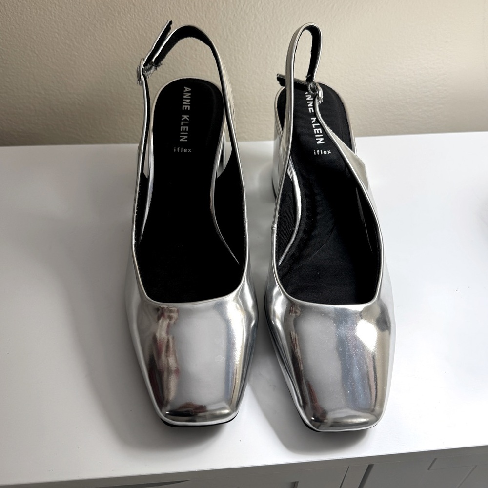 NWOT Square toe slingbacks